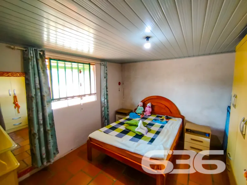 Oportunidade Única de Moradia: Residência Térrea e