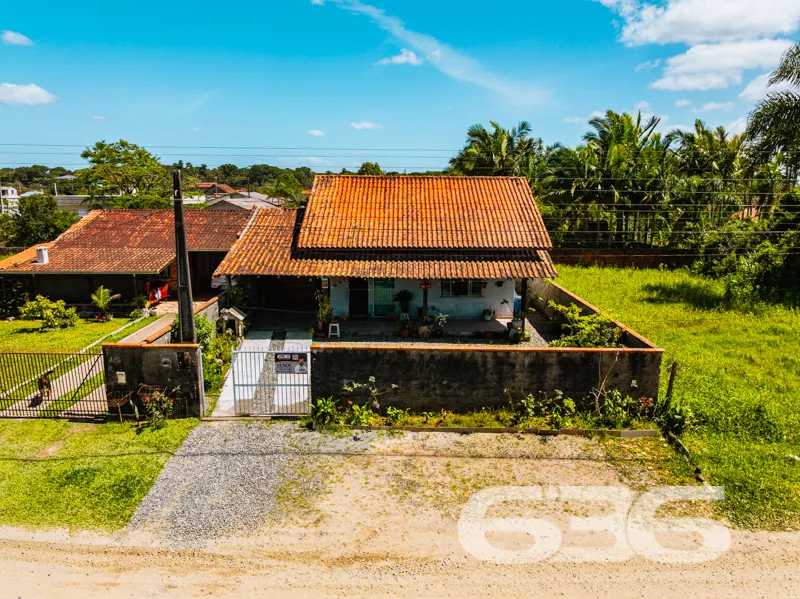 Encante-se com Esta Oportunidade Única em Balneári