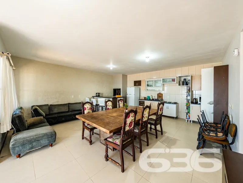 Ampla residência térrea à venda no bairro Salinas 