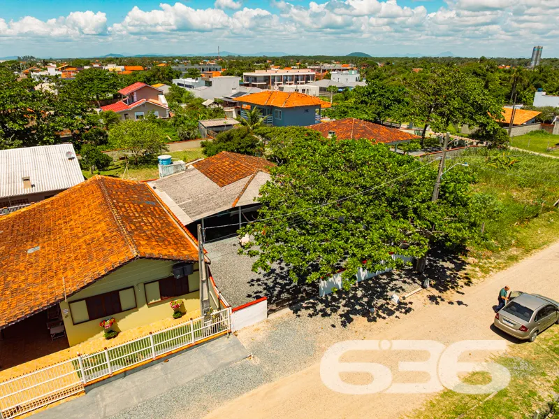 Casa à venda no bairro Salinas em Balneário Barra 