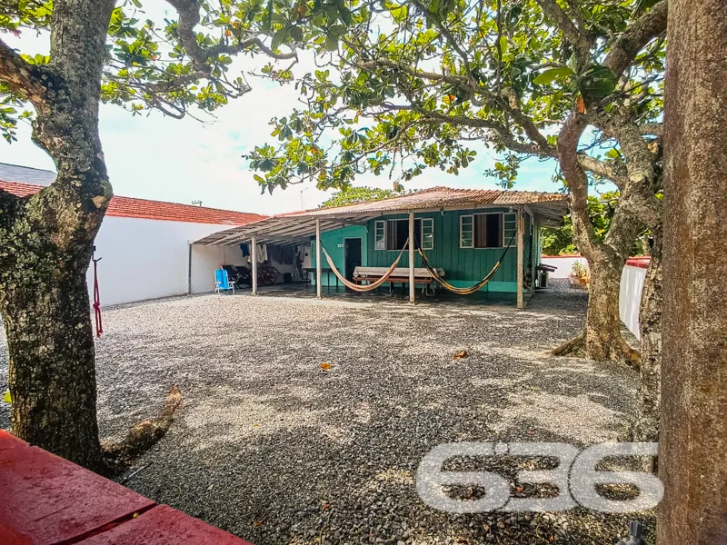 Casa à venda no bairro Salinas em Balneário Barra 