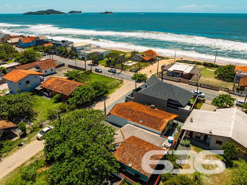 Casa à venda no bairro Salinas em Balneário Barra 