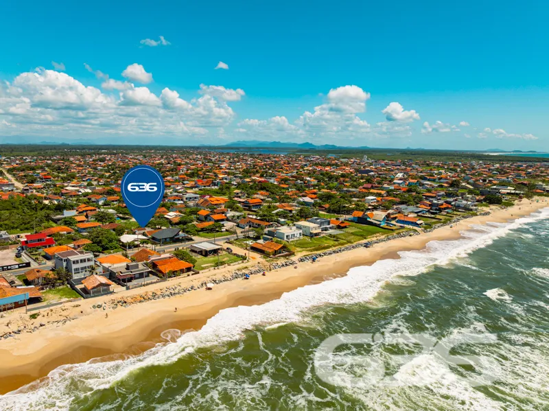 Casa à venda no bairro Salinas em Balneário Barra 