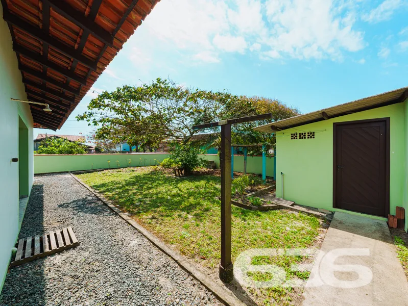 Descubra Seu Refúgio à Beira-Mar em Balneário Barr