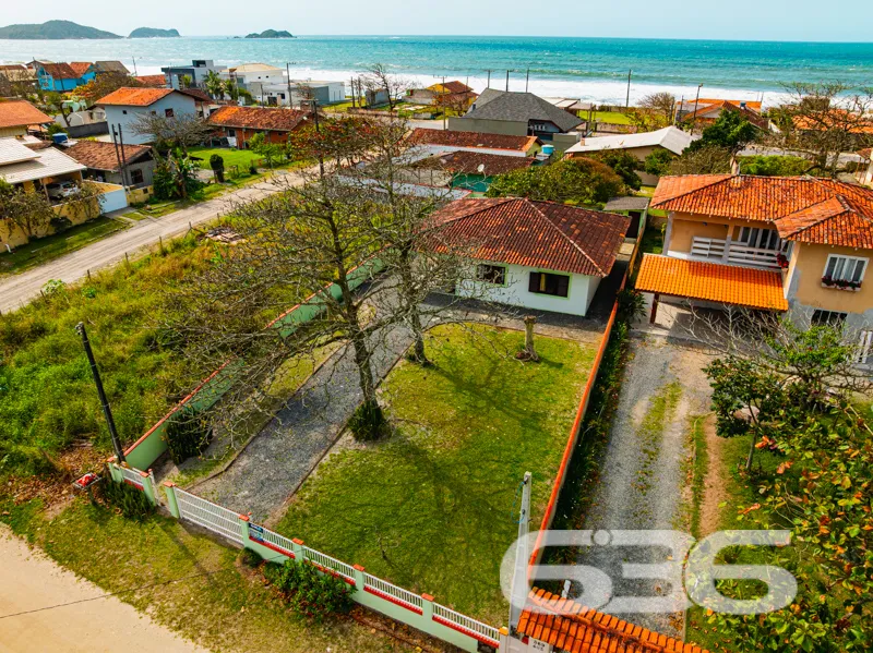 Descubra Seu Refúgio à Beira-Mar em Balneário Barr