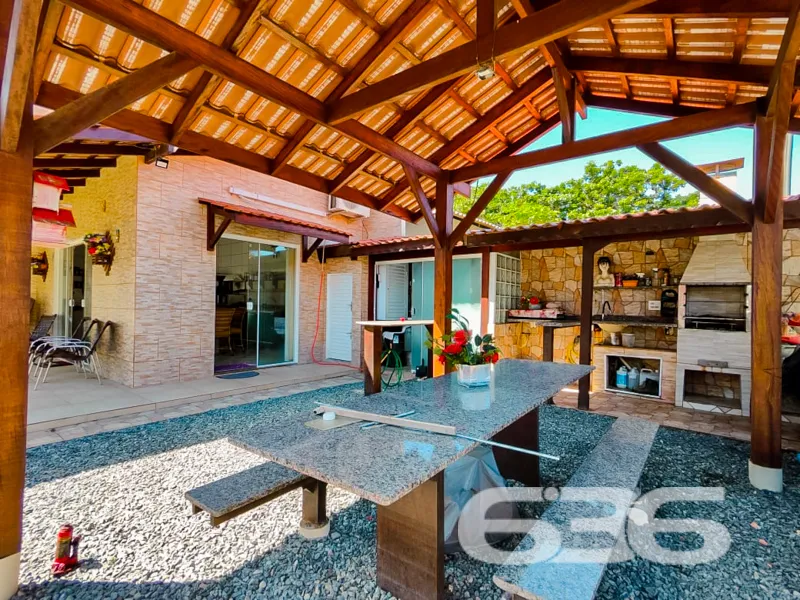 Sobrado à venda no bairro Salinas em Balneário Bar