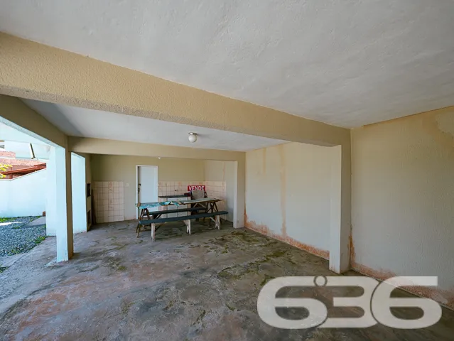 SOBRADO COM 3 DORMITÓRIOS COM VISTA PARA A LAGOA