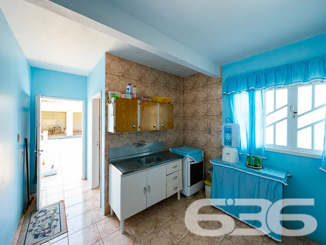 SOBRADO COM 3 DORMITÓRIOS COM VISTA PARA A LAGOA