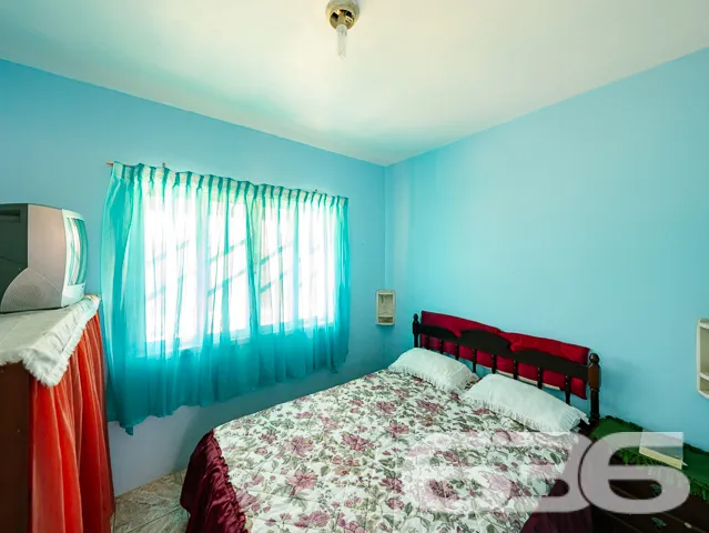 SOBRADO COM 3 DORMITÓRIOS COM VISTA PARA A LAGOA