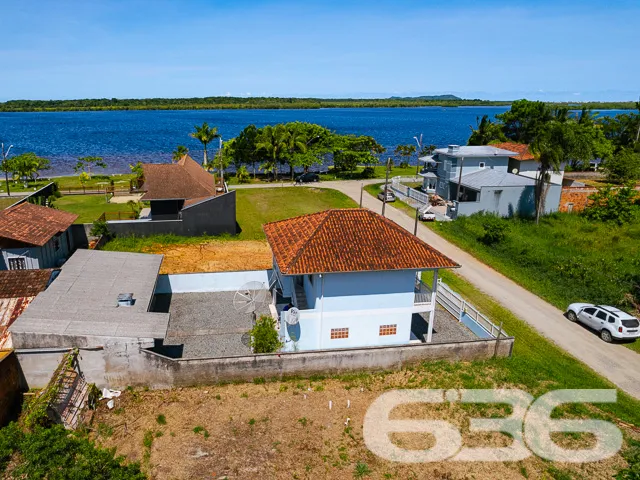 SOBRADO COM 3 DORMITÓRIOS COM VISTA PARA A LAGOA