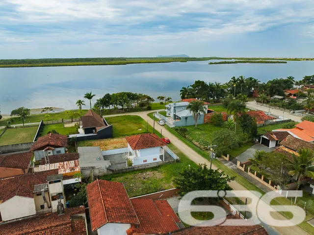 Descubra o Lugar dos Seus Sonhos em Balneário Barr