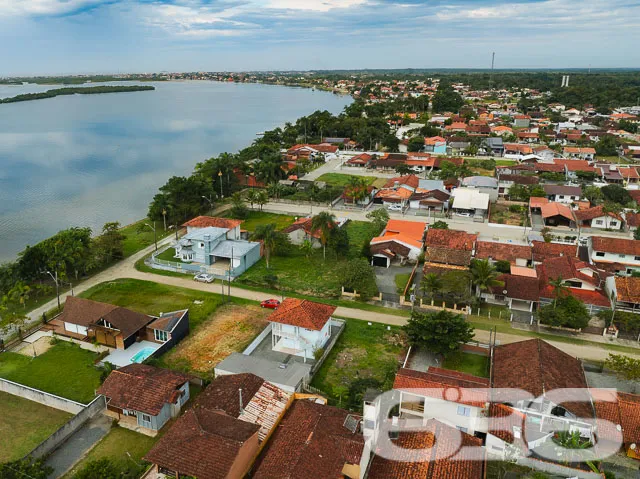 Descubra o Lugar dos Seus Sonhos em Balneário Barr