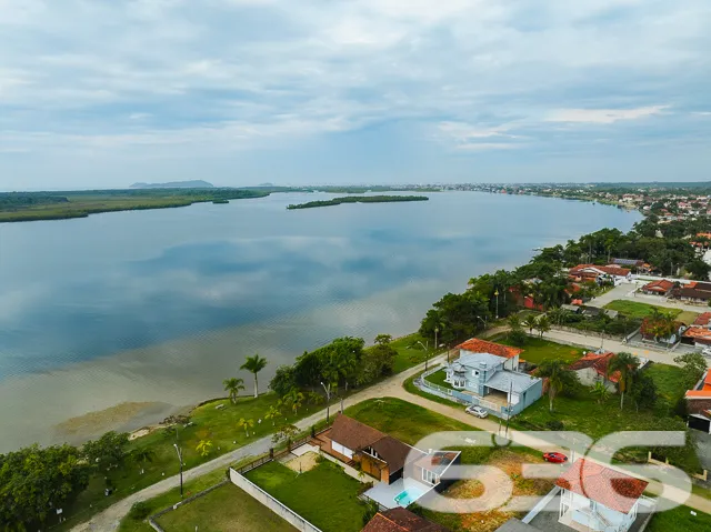 Descubra o Lugar dos Seus Sonhos em Balneário Barr