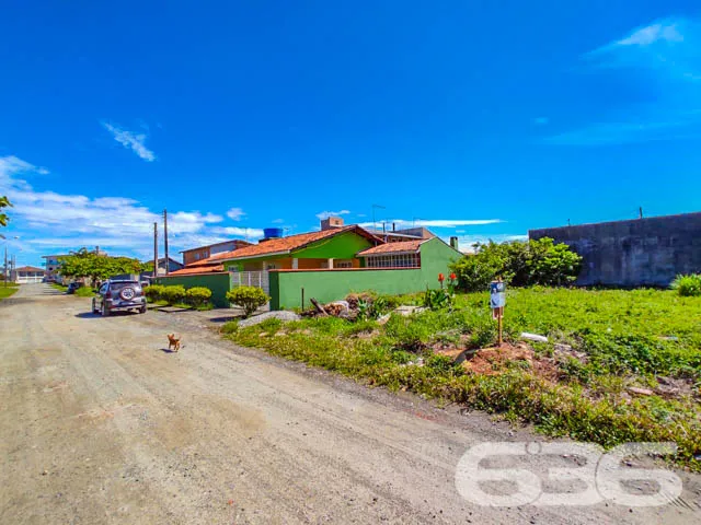 TERRENO À VENDA NO CENTRO DE BALNEÁRIO BARRA DO SU