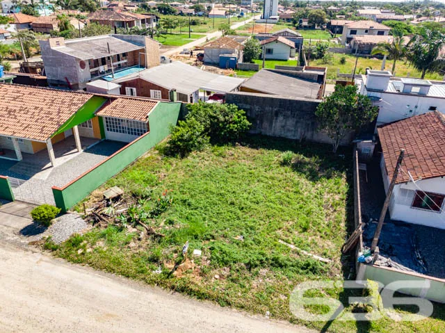 TERRENO À VENDA NO CENTRO DE BALNEÁRIO BARRA DO SU