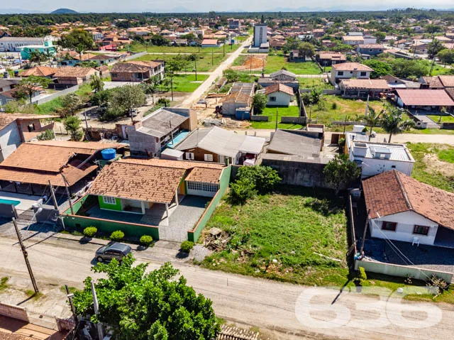 TERRENO À VENDA NO CENTRO DE BALNEÁRIO BARRA DO SU