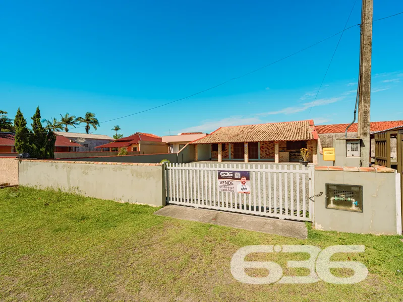 Casa à venda no bairro Salinas, Balneário Barra do