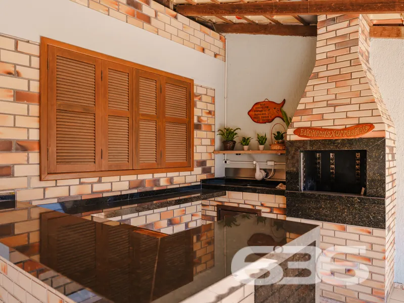 Casa à venda no bairro Salinas, Balneário Barra do