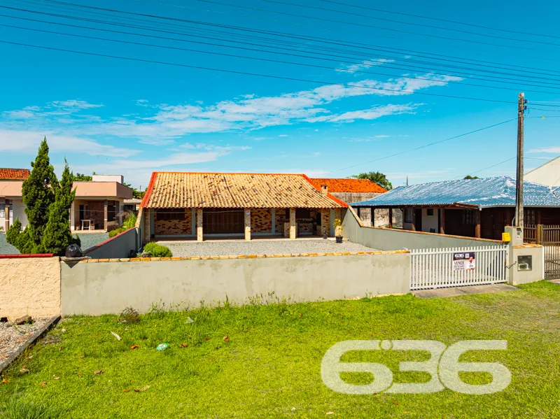 Casa à venda no bairro Salinas, Balneário Barra do