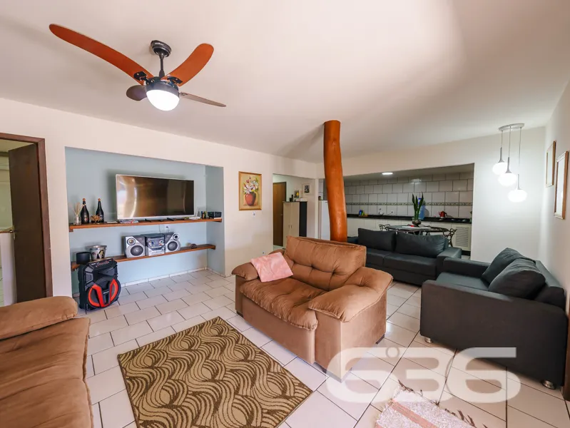 Casa à venda no bairro Salinas, Balneário Barra do