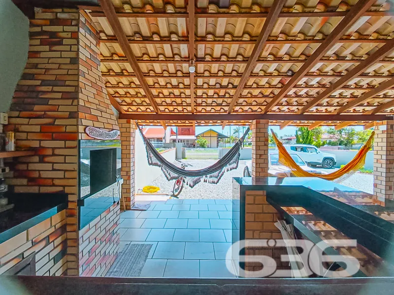 Casa à venda no bairro Salinas, Balneário Barra do