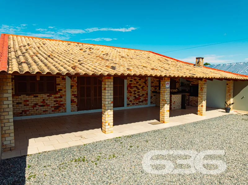 Casa à venda no bairro Salinas, Balneário Barra do