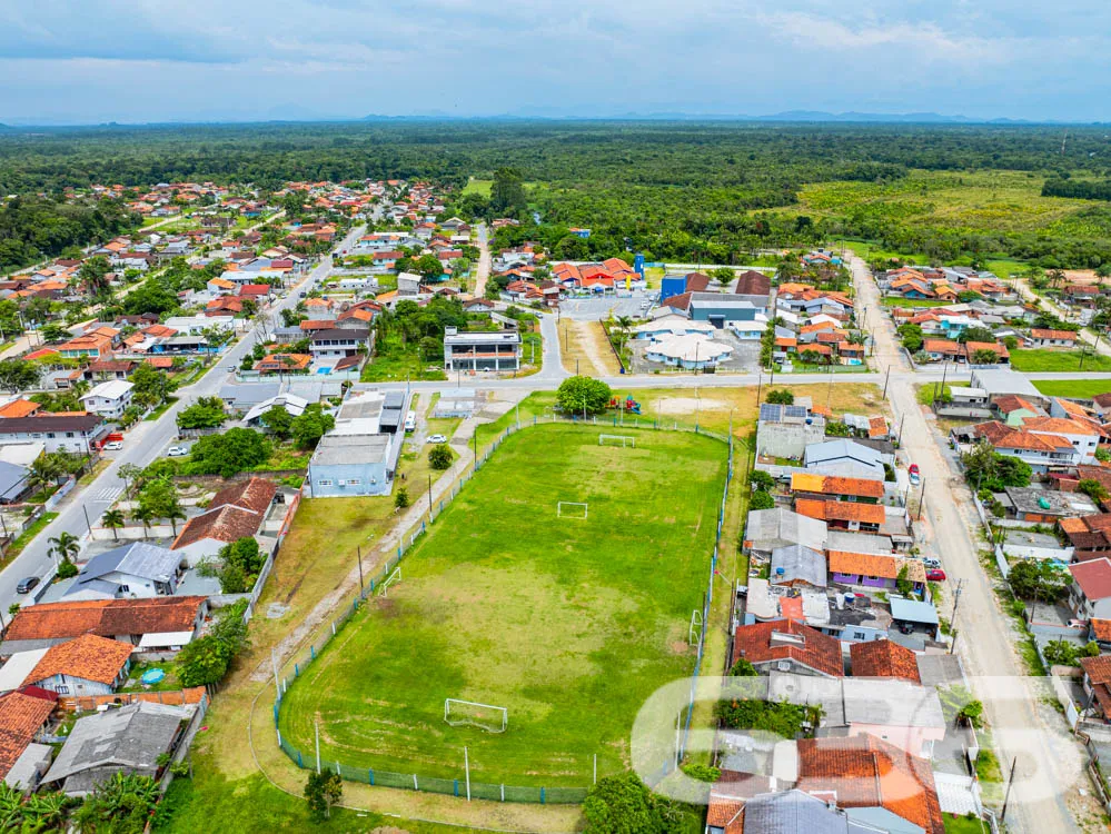 Sobrado à Venda em Balneário Barra do Sul/SC – Opo