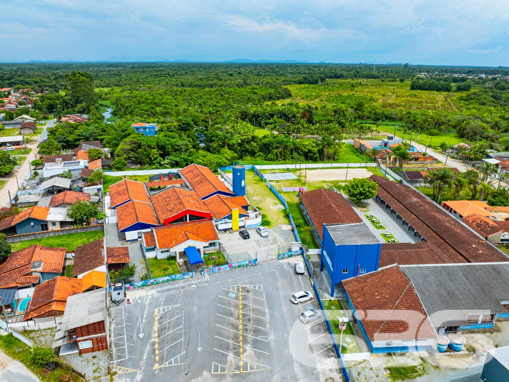 Sobrado à Venda em Balneário Barra do Sul/SC – Opo
