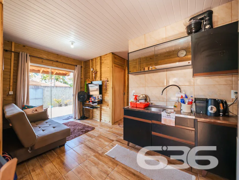 Casa à venda no bairro Salinas, Balneário Barra do