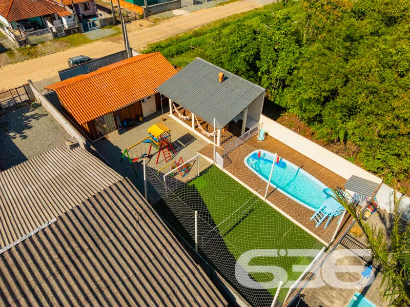 Casa à venda no bairro Salinas, Balneário Barra do