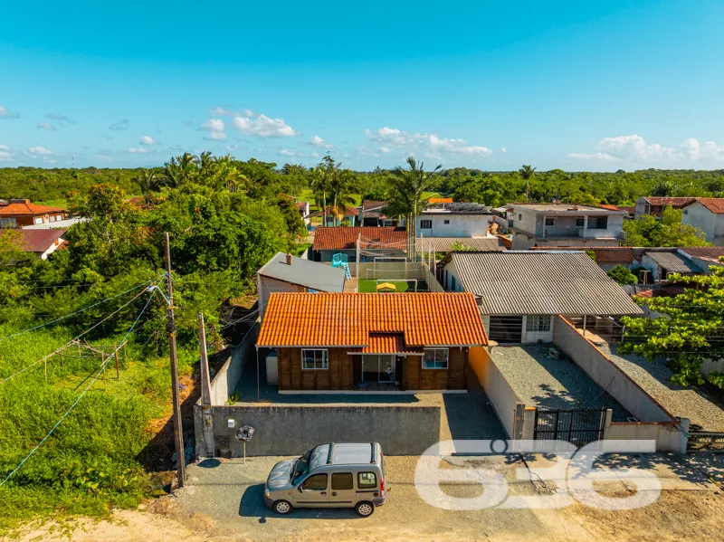 Casa à venda no bairro Salinas, Balneário Barra do