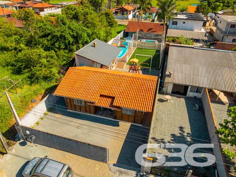 Casa à venda no bairro Salinas, Balneário Barra do