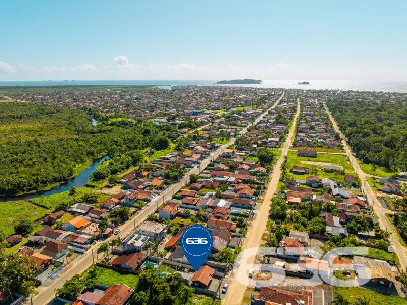 Casa à venda no bairro Salinas, Balneário Barra do