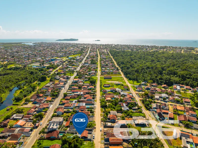 Casa à venda no bairro Salinas, Balneário Barra do