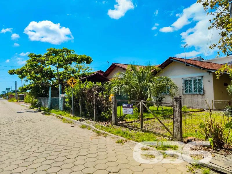 Casa à venda no bairro Costeira, Balneário Barra d