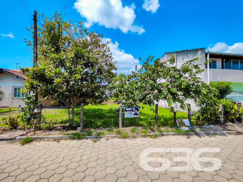 Terreno à venda no bairro Costeira, Balneário Barr
