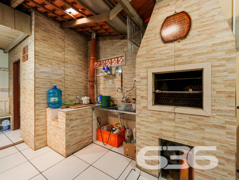 Casa à venda no bairro Costeira em Balneário Barra