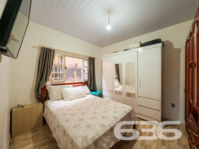 Casa à venda no bairro Costeira em Balneário Barra