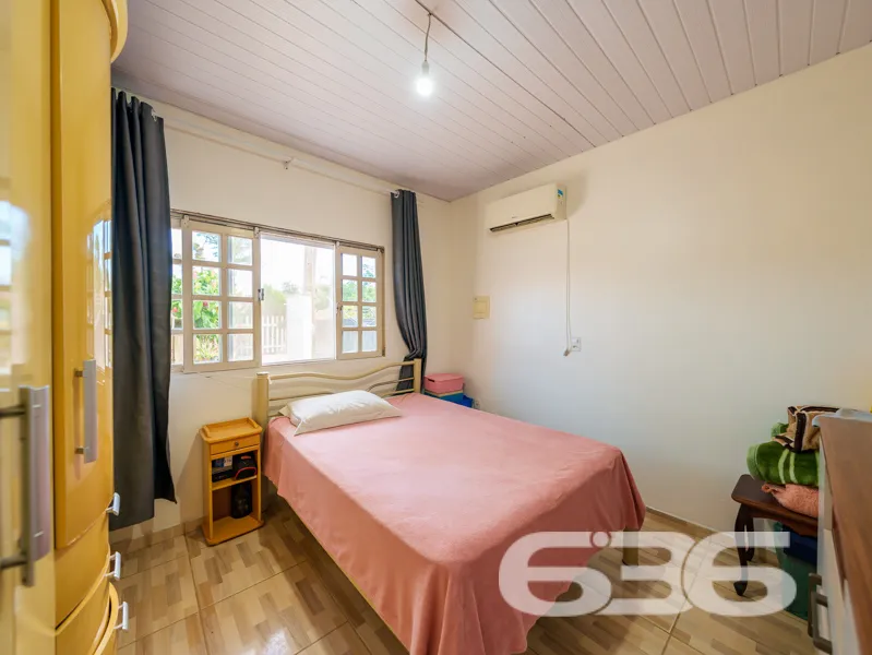 Casa à venda no bairro Costeira em Balneário Barra