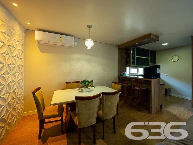 RESIDÊNCIA DESLUMBRANTE COM 3 SUÍTES NO CENTRO DE