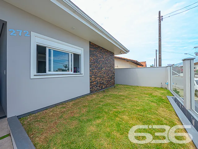 RESIDÊNCIA DESLUMBRANTE COM 3 SUÍTES NO CENTRO DE