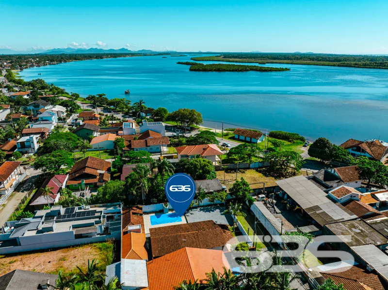Casa à venda no Costeira, Balneário Barra do Sul |