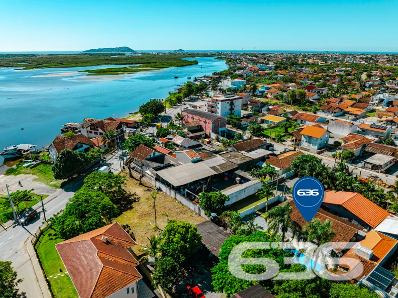 Casa à venda no Costeira, Balneário Barra do Sul |