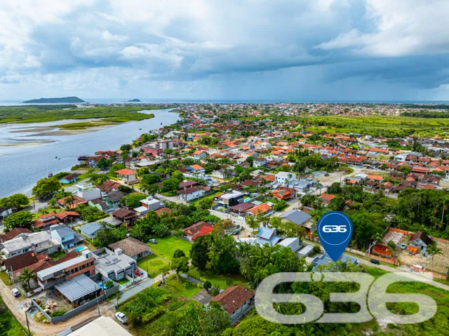 Casa à venda no bairro Costeira, Balneário Barra d