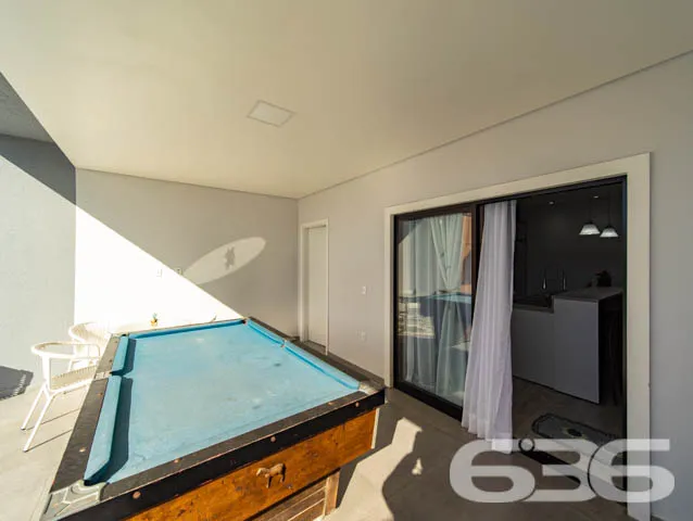 BELÍSSIMA CASA COM 1 SUÍTE E 2 QUARTOS EM BALNEÁRI