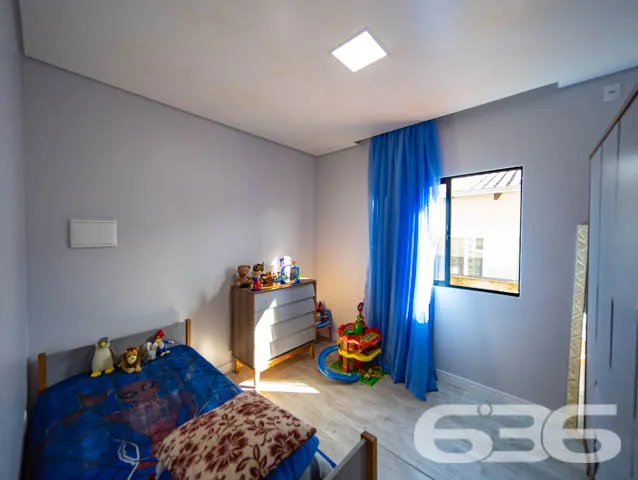 BELÍSSIMA CASA COM 1 SUÍTE E 2 QUARTOS EM BALNEÁRI