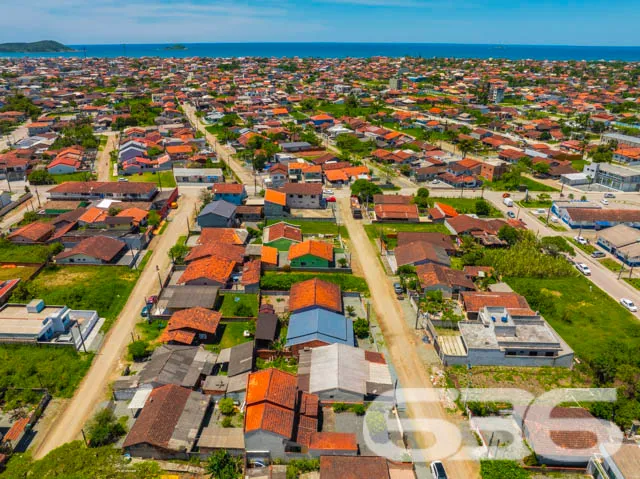 Residência Moderna em Balneário Barra do Sul - Per