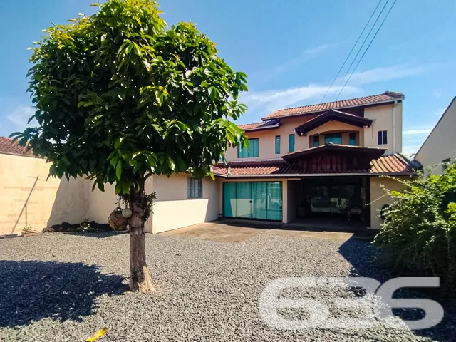 Residência Moderna em Balneário Barra do Sul - Per