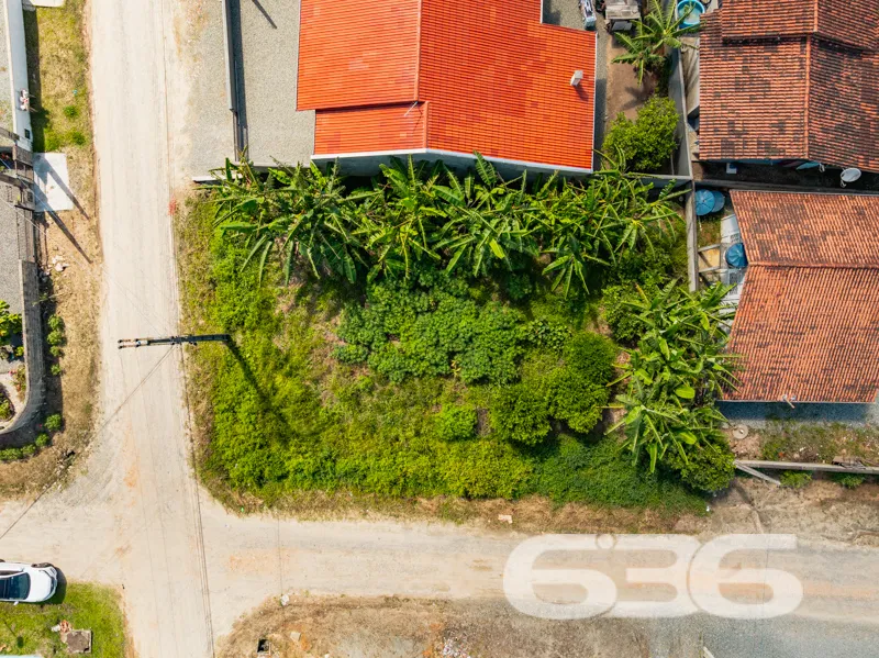Terreno à venda no Centro, Balneário Barra do Sul.