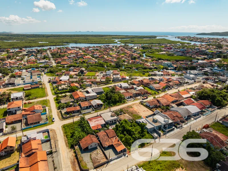 Terreno à venda no Centro, Balneário Barra do Sul.